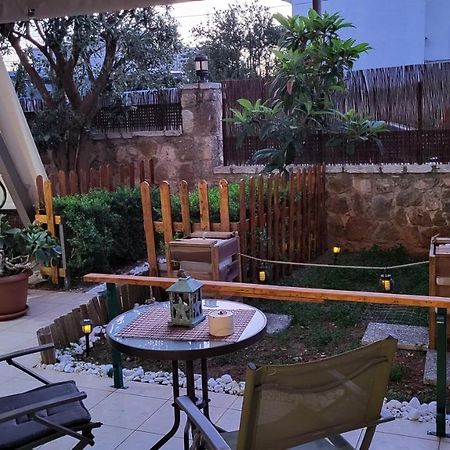 M&M Airport Stop Garden Apartment Spáta エクステリア 写真