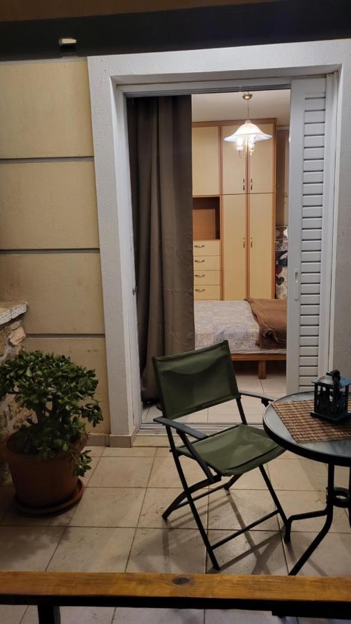 M&M Airport Stop Garden Apartment Spáta エクステリア 写真