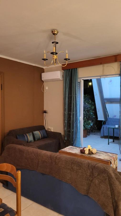 M&M Airport Stop Garden Apartment Spáta エクステリア 写真