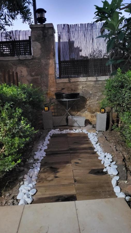 M&M Airport Stop Garden Apartment Spáta エクステリア 写真