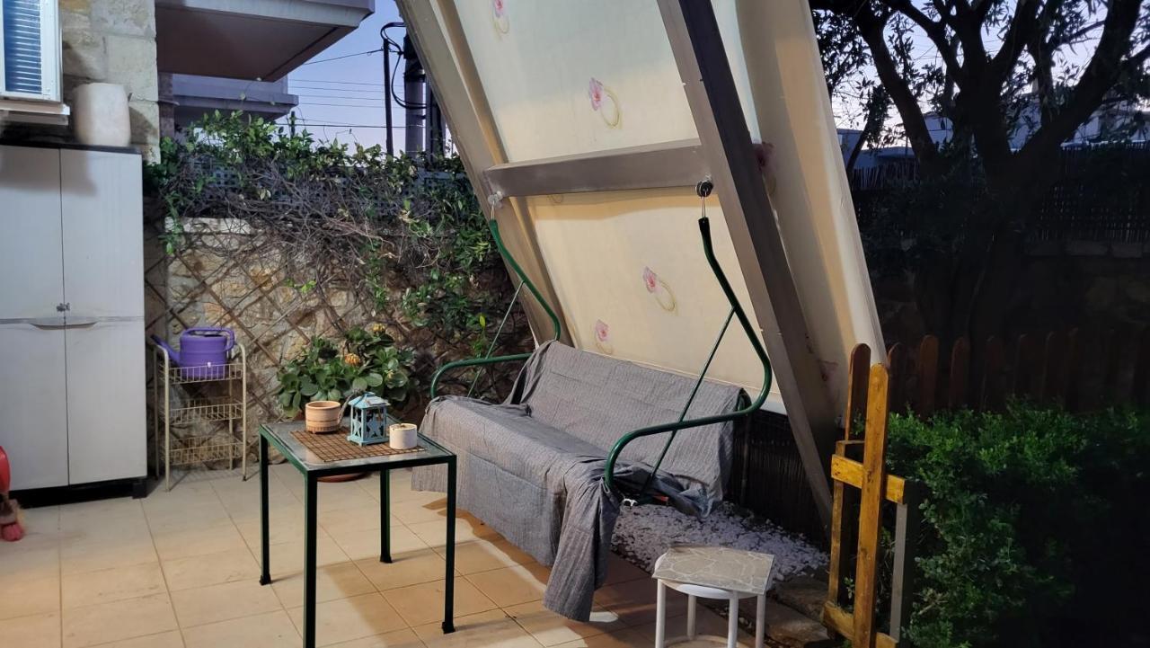 M&M Airport Stop Garden Apartment Spáta エクステリア 写真