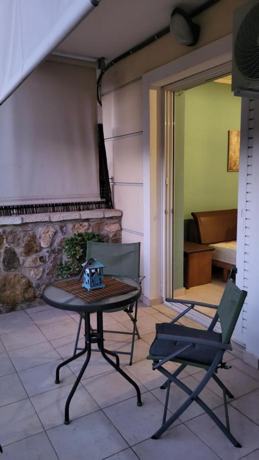 M&M Airport Stop Garden Apartment Spáta エクステリア 写真